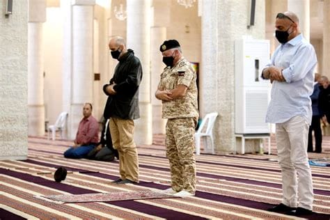 ما هي مهام مراقب المساجد